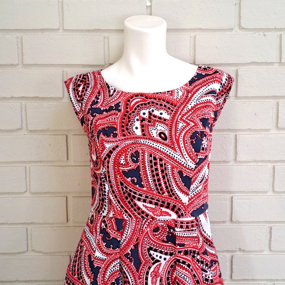 Tommy Hilfiger Multicolor Paisley Pleated Lined Dress. Sze 2 NWOT - Picture 2 of 12